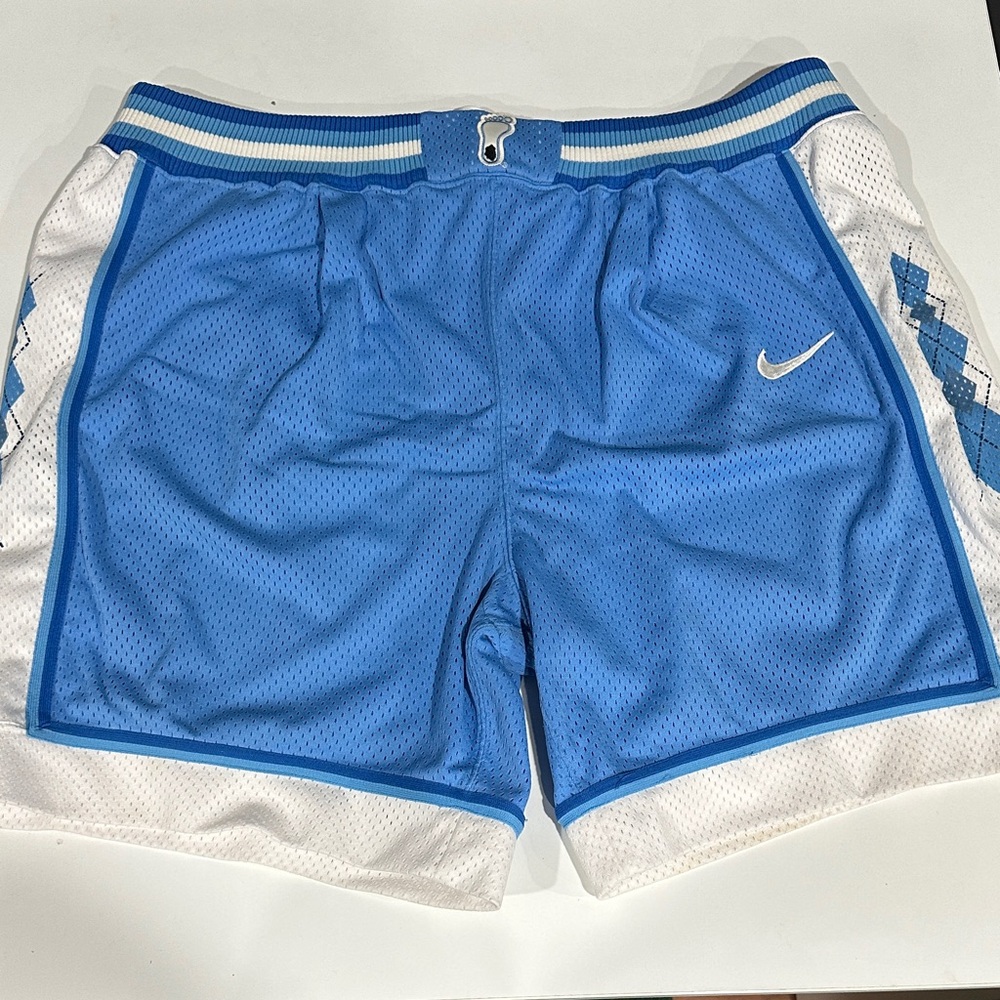 North Carolina TarHeels Nike Light Blue and White Mesh Shorts XL OG Team Apparel